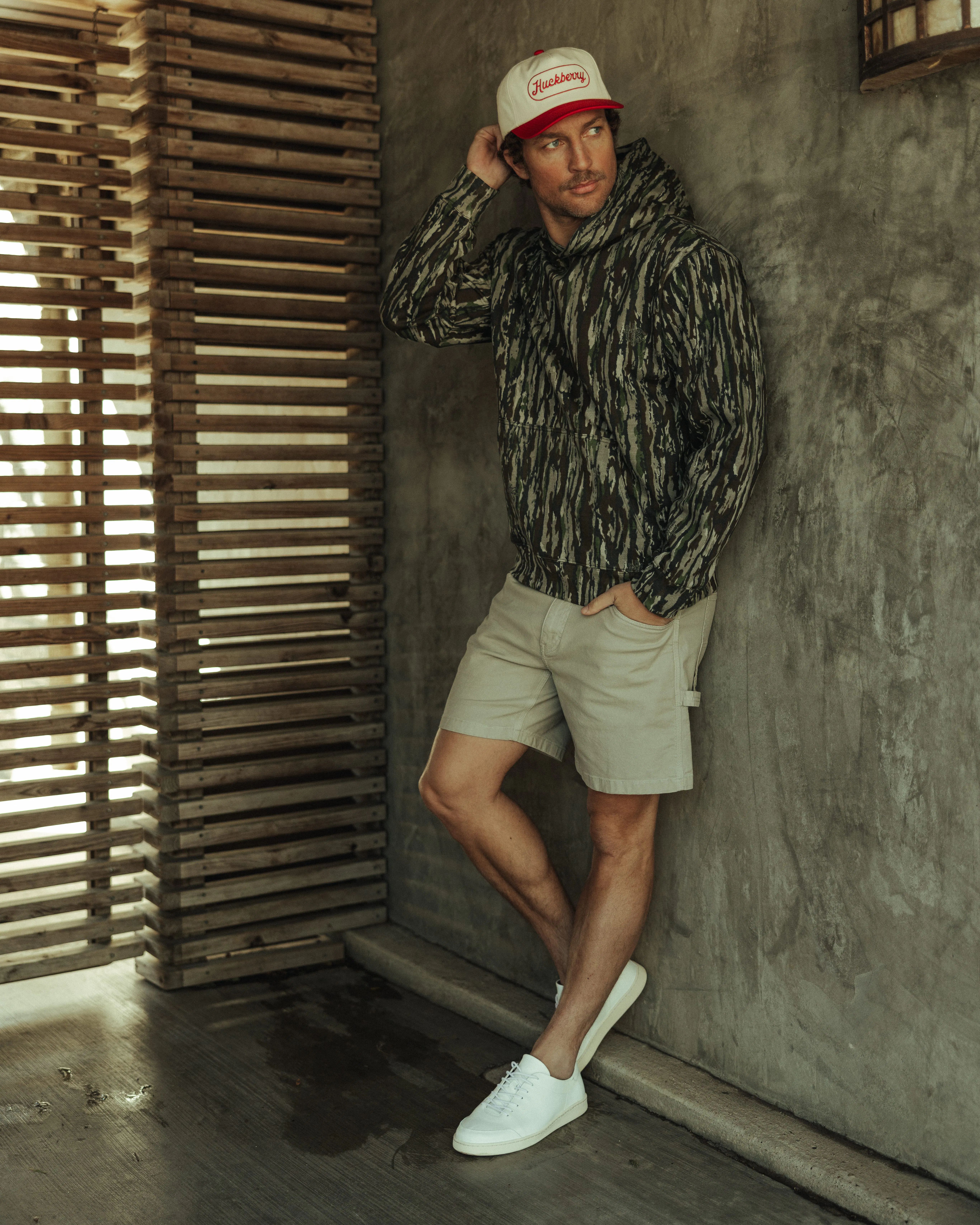 Flint and Tinder Carpenter Short - Stone | Cargo Shorts | Huckberry
