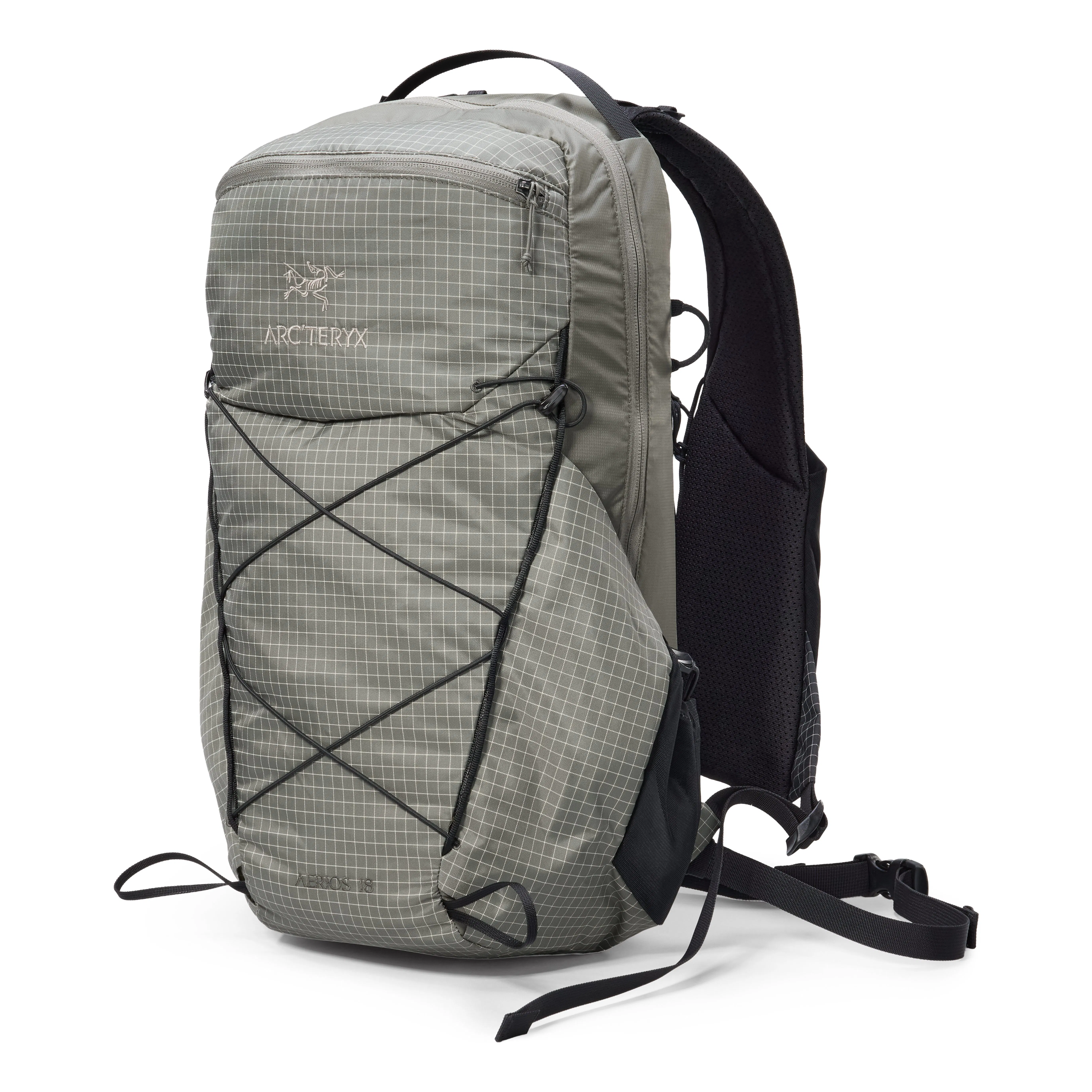 arcteryx travel backpack Mantis 26 close drawcord system gives quick and easy access Arc'teryx Mantis 26 Backpack |