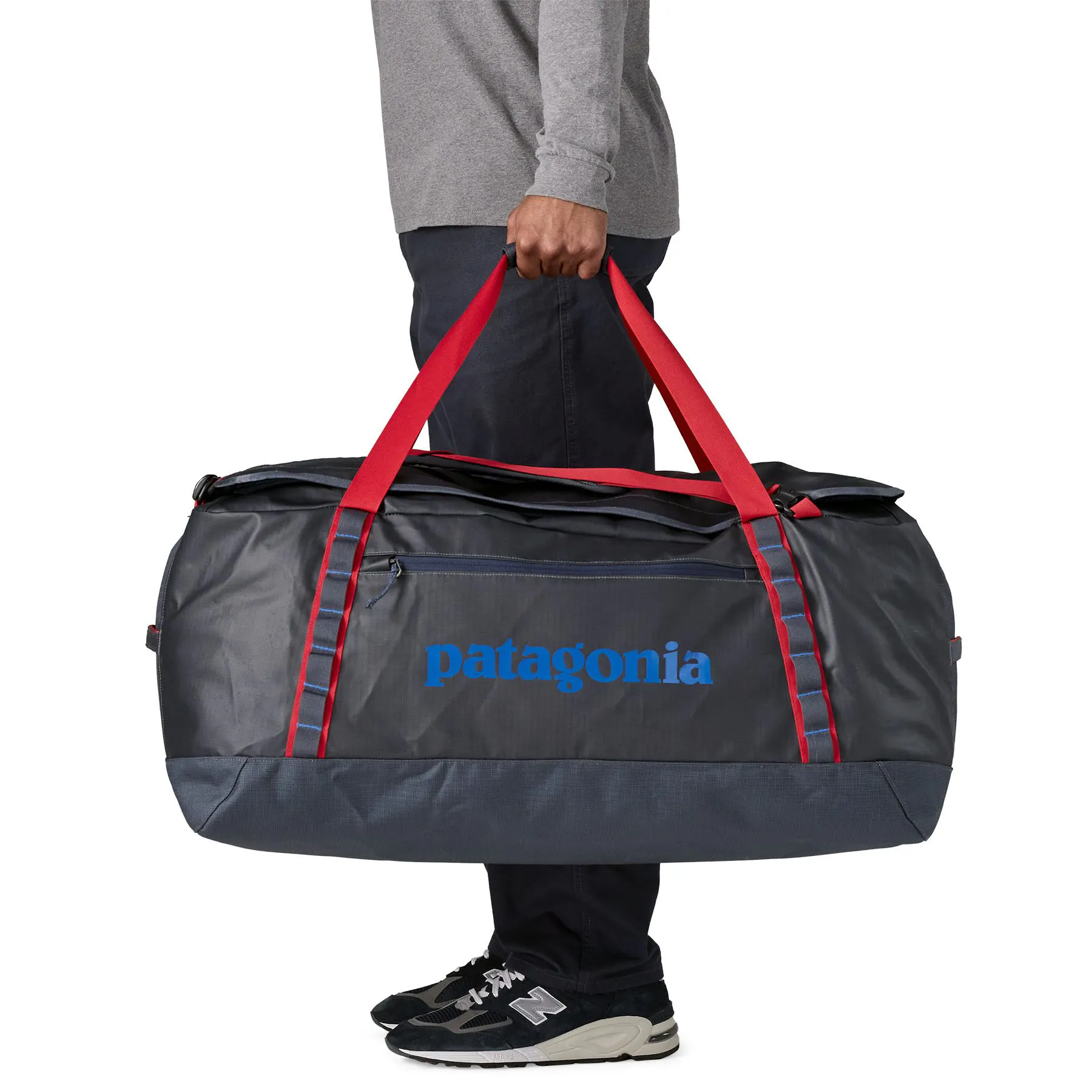 carry on size duffel bag patagonia Black Hole Wheeled 70L Aqua Stone Padded base protects the contents of the duffel from rough terrain and hard knocks Patagonia Black Hole Duffel Bag