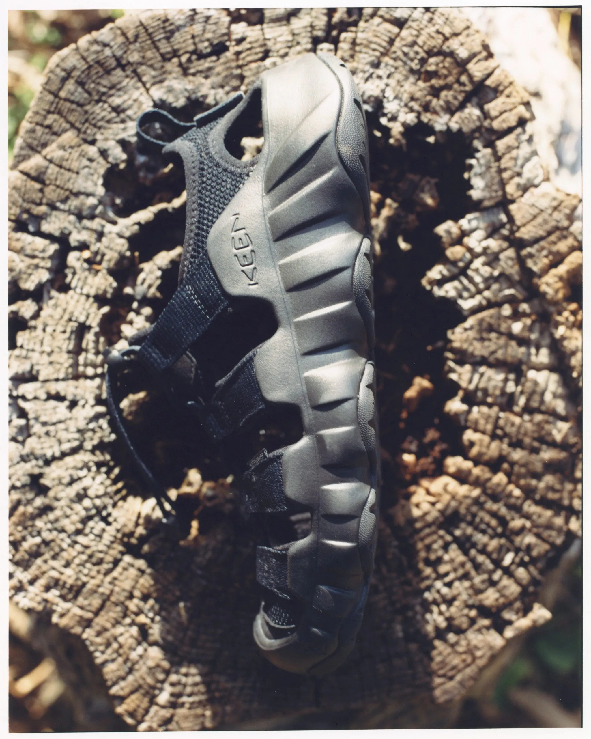KEEN KEEN x Snow Peak Hyperport H2 - Triple Black | Sandals