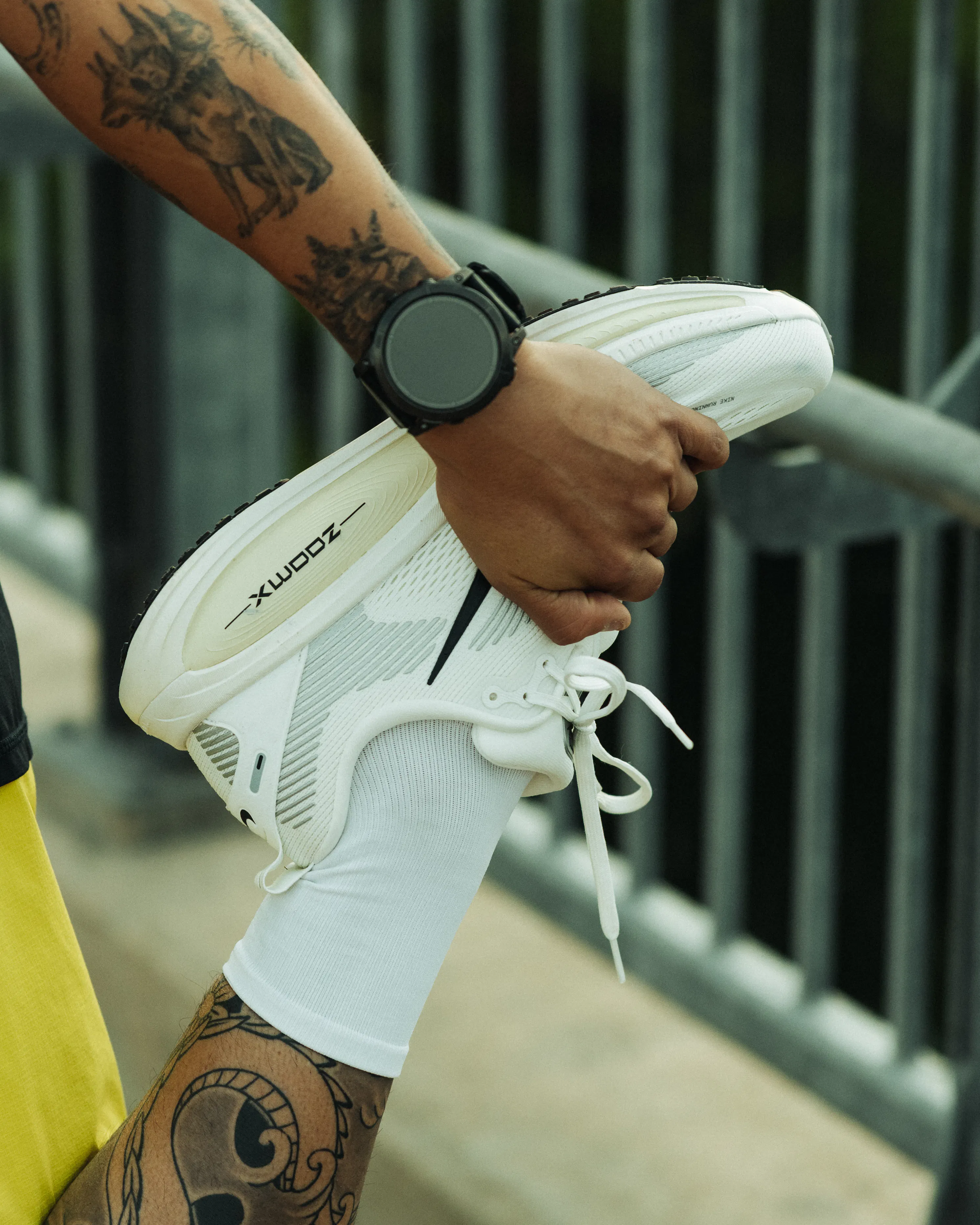Nike Vomero 18 - Summit White/Black-Coconut Milk | Performance