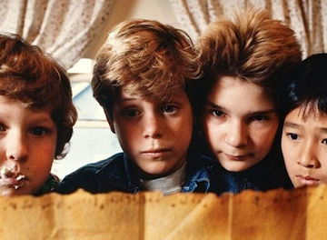 Tile goonies