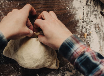 Tile bbq calzones happyolks header