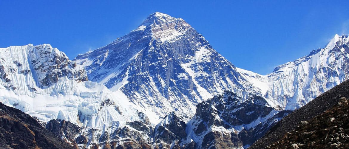Hero 2340 1000 everest.jpg?ixlib=rails 2.1