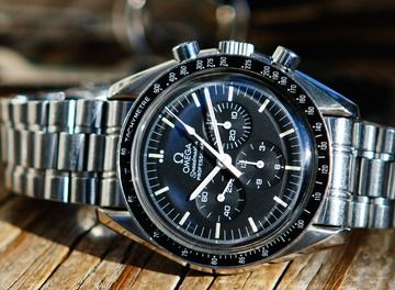 Tile omega speedmaster professional saved apollo13 hero