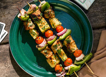 Tile chicken pineapple skewer banner